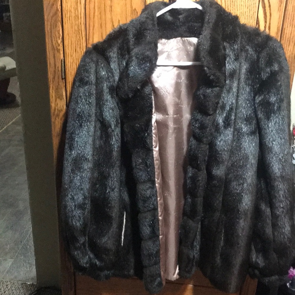 Glenoit Faux fur coat